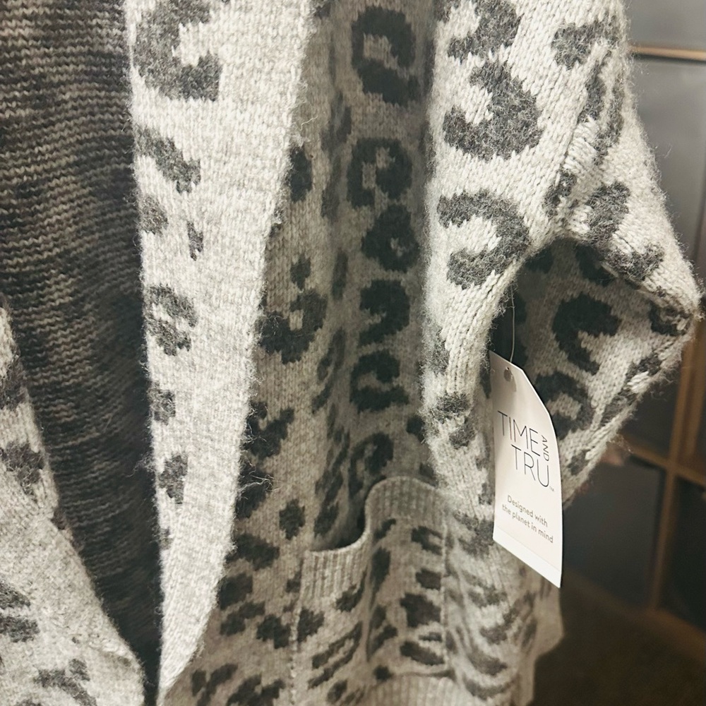 Time and Tru Black and Gray Animal Print Cardigan